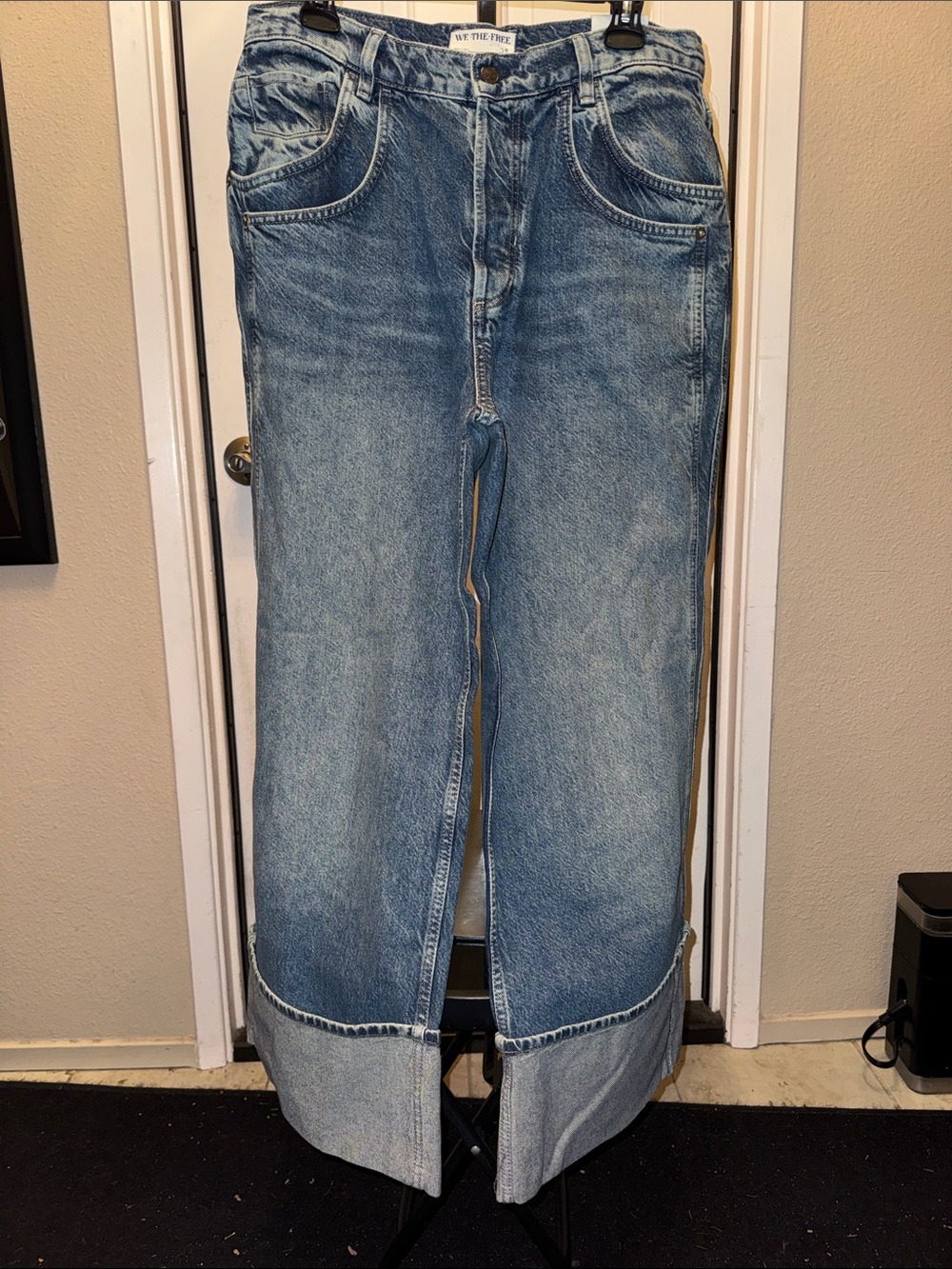 We The Free Final Countdown Wide-Leg, low rise, Cuffed Boyfriend Jeans